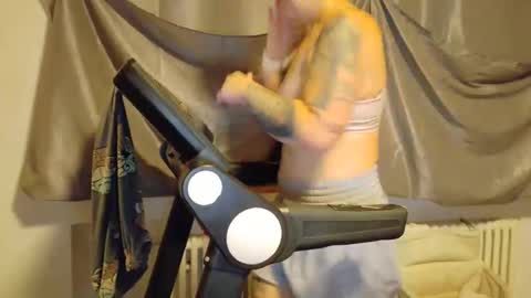 Snapshot of wetgerman2 chatting on October 2025 06:10:01 AM Wetgerman online show from October 2025 06:10:01 AM