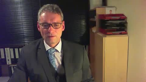 Snapshot of wetsuitedman chatting on November 2025 04:40:02 PM Franz online show from November 2025 04:40:02 PM