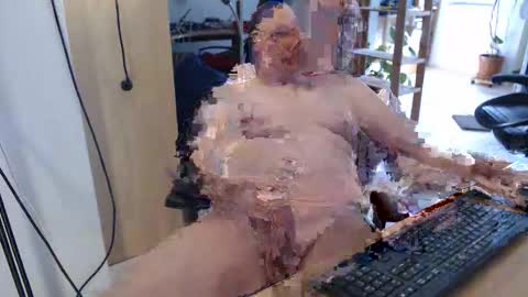 Snapshot of wetwo chatting on April 2026 08:29:02 AM WeTwo online show from April 2026 08:29:02 AM