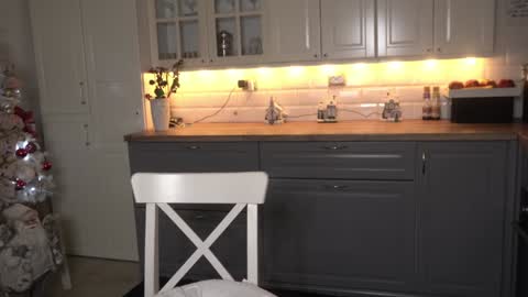 Snapshot of whats_her_name chatting on December 2024 03:59:02 AM Victoria Maria online show from December 2024 03:59:02 AM