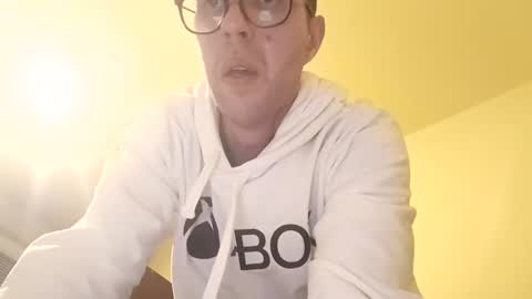 stoffy online show from November 2025 05:02:02 AM