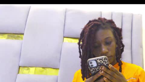 Snapshot of whinebby chatting on December 2025 04:01:01 PM Whinebby online show from December 2025 04:01:01 PM