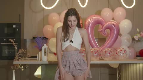 Snapshot of whisper_of_love chatting on November 2025 02:20:01 AM Naomi online show from November 2025 02:20:01 AM