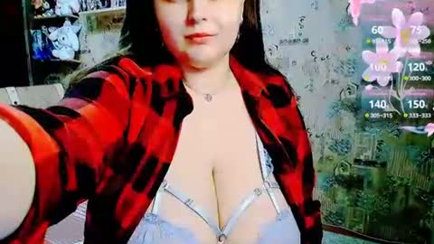 whisperinthedarkk online show from July 2026 08:33:02 PM