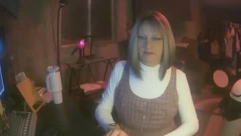 Whisper online show from January 2025 05:38:01 AM