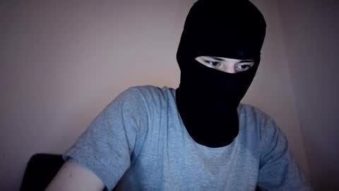 whispero_o online show from February 2026 04:38:02 PM