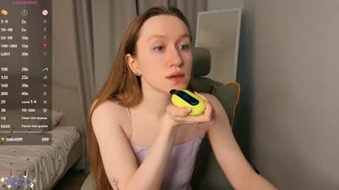 white_bueno online show from June 2026 05:43:01 AM