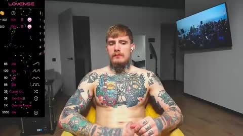 Snapshot of white_king999 chatting on December 2024 04:03:02 AM Max online show from December 2024 04:03:02 AM