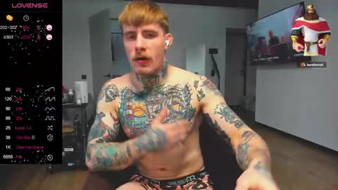 Snapshot of white_king999 chatting on December 2024 08:37:02 AM Max online show from December 2024 08:37:02 AM