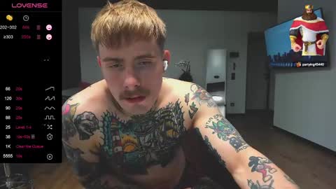 Snapshot of white_king999 chatting on January 2025 07:15:02 AM Max online show from January 2025 07:15:02 AM