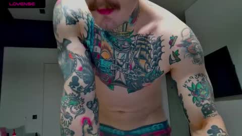 Snapshot of white_king999 chatting on October 2025 02:42:02 AM Max online show from October 2025 02:42:02 AM