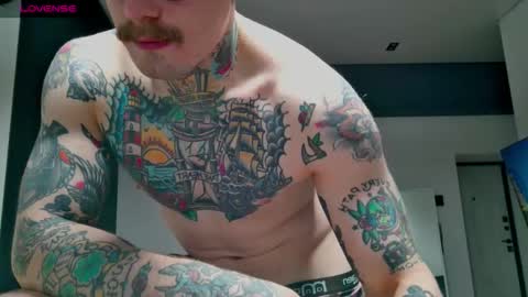 Snapshot of white_king999 chatting on October 2025 02:48:02 AM Max online show from October 2025 02:48:02 AM