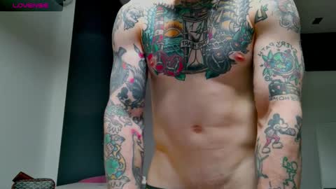 Snapshot of white_king999 chatting on October 2025 02:45:02 AM Max online show from October 2025 02:45:02 AM