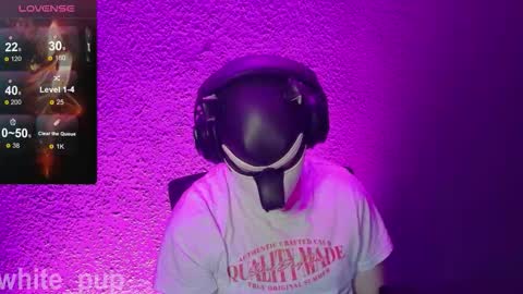 white_pup online show from March 2026 07:49:02 PM