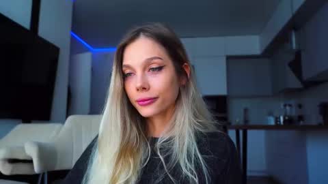 Snapshot of whitebanny chatting on September 2025 10:26:02 AM Kate online show from September 2025 10:26:02 AM