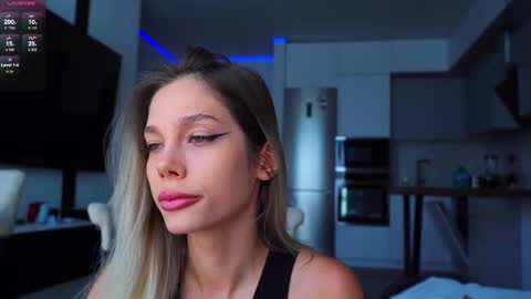 Snapshot of whitebanny chatting on September 2025 09:20:02 AM Kate online show from September 2025 09:20:02 AM