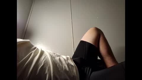 whiteboi9284 online show from November 2025 12:58:02 PM