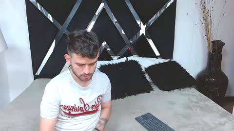 Snapshot of whitedylan9 chatting on February 2025 11:39:01 PM Dylan white online show from February 2025 11:39:01 PM