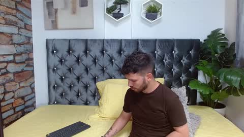 Snapshot of whitedylan9 chatting on February 2025 05:29:02 PM Dylan white online show from February 2025 05:29:02 PM