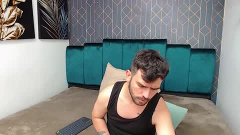 Snapshot of whitedylan9 chatting on February 2025 09:04:02 PM Dylan white online show from February 2025 09:04:02 PM