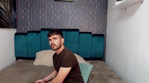 Snapshot of whitedylan9 chatting on February 2025 11:44:01 PM Dylan white online show from February 2025 11:44:01 PM