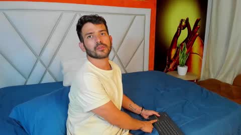 Snapshot of whitedylan9 chatting on February 2025 12:04:02 AM Dylan white online show from February 2025 12:04:02 AM