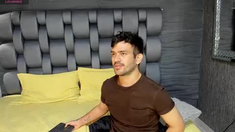 Snapshot of whitedylan9 chatting on February 2025 06:42:01 PM Dylan white online show from February 2025 06:42:01 PM