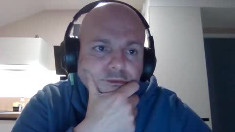 Snapshot of whiteeaglesrb chatting on February 2026 04:48:01 PM whiteeaglesrb online show from February 2026 04:48:01 PM