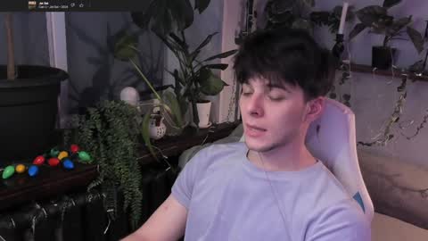 Gus online show from December 2024 06:34:01 PM