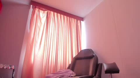 Kitty online show from February 2025 06:51:01 PM