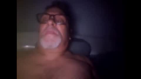 Snapshot of whiteoak19522 chatting on April 2026 09:54:01 AM whiteoak19522 online show from April 2026 09:54:01 AM