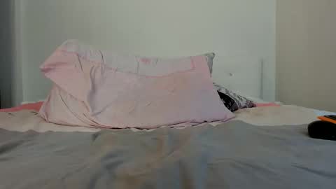 Ari online show from March 2025 07:08:02 AM