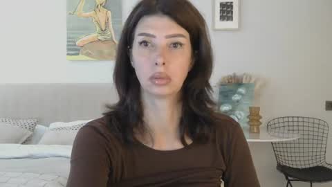 White Queen online show from July 2026 02:49:01 AM