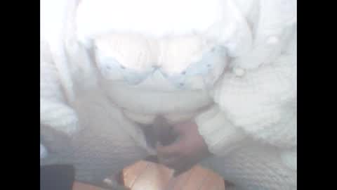 Snapshot of whitesweater chatting on January 2025 10:13:02 AM whitesweater online show from January 2025 10:13:02 AM