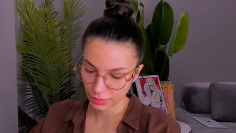 whoislulu online show from January 2025 08:40:01 PM