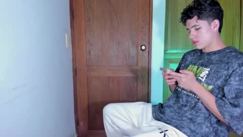 Snapshot of whos_he chatting on January 2026 09:29:01 PM whos_he online show from January 2026 09:29:01 PM