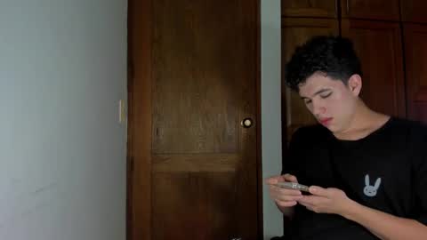 Snapshot of whos_he chatting on January 2026 08:32:02 PM whos_he online show from January 2026 08:32:02 PM