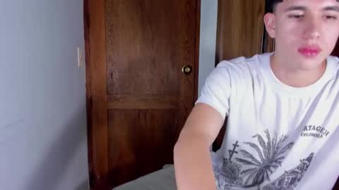 Snapshot of whos_he chatting on January 2026 10:15:02 PM whos_he online show from January 2026 10:15:02 PM