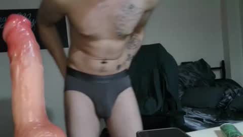 Snapshot of whosten0 chatting on January 2026 12:35:01 AM whosten0 online show from January 2026 12:35:01 AM