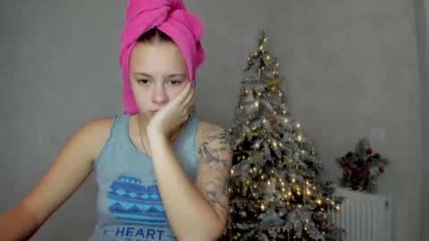 Veronica online show from January 2025 10:22:02 PM