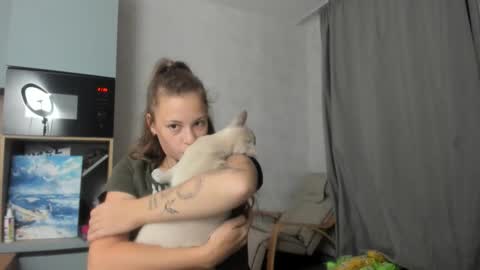 Veronica online show from September 2025 06:30:02 PM