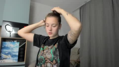 Veronica online show from September 2025 06:51:01 PM