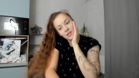 Snapshot of why_again_me chatting on December 2025 06:15:02 PM Veronica online show from December 2025 06:15:02 PM