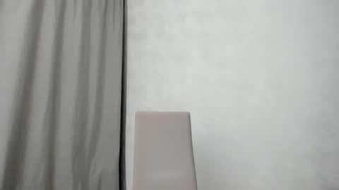 Snapshot of why_again_me chatting on February 2026 08:16:01 PM Veronica online show from February 2026 08:16:01 PM