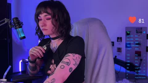 iggy iggz online show from December 2024 01:13:01 AM