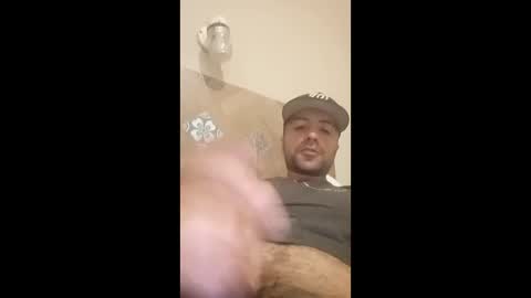 whyyuhcare7022 online show from May 2026 04:35:01 PM