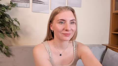 Mia online show from July 2026 05:33:02 AM