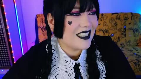 Laura  online show from June 2026 09:53:02 PM