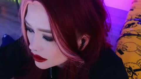 Laura  online show from July 2026 09:17:02 PM