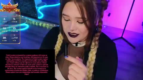 Laura  online show from July 2026 07:32:01 PM